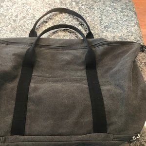 Lo & Sons Deluxe Weekender Tote